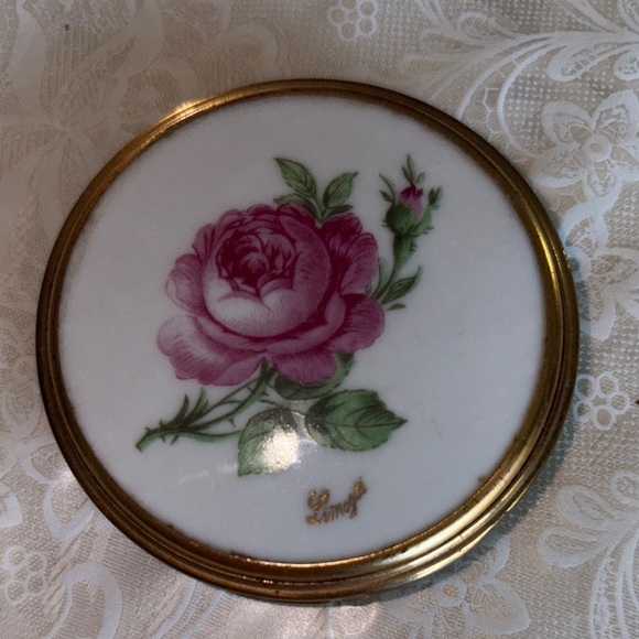 Limoges Other - VTG. Limoges White porcelain in gt case. Motif Pink Rose and green leaves $45